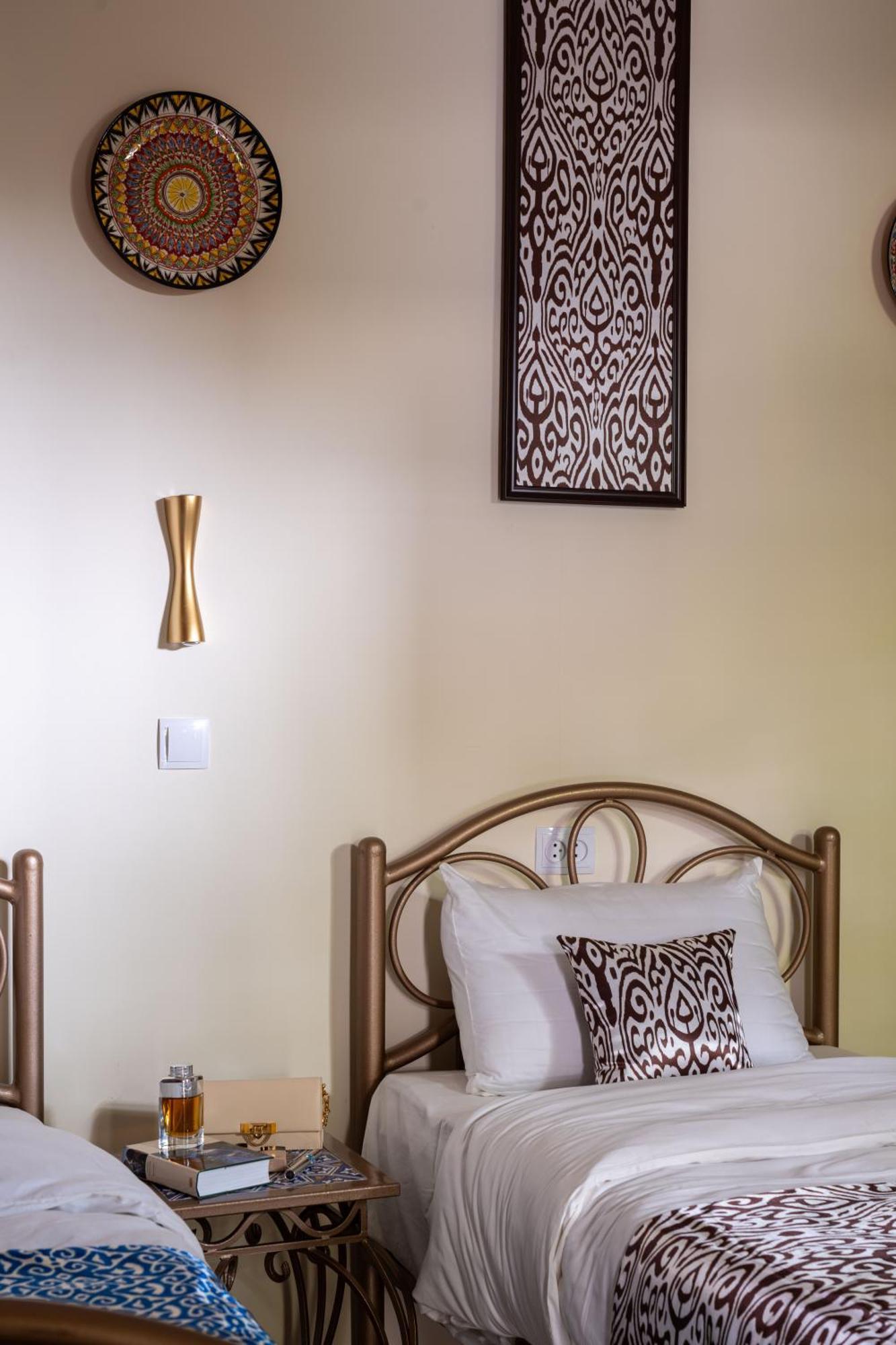 Green Yard Boutique Guesthouse Tashkent Bagian luar foto